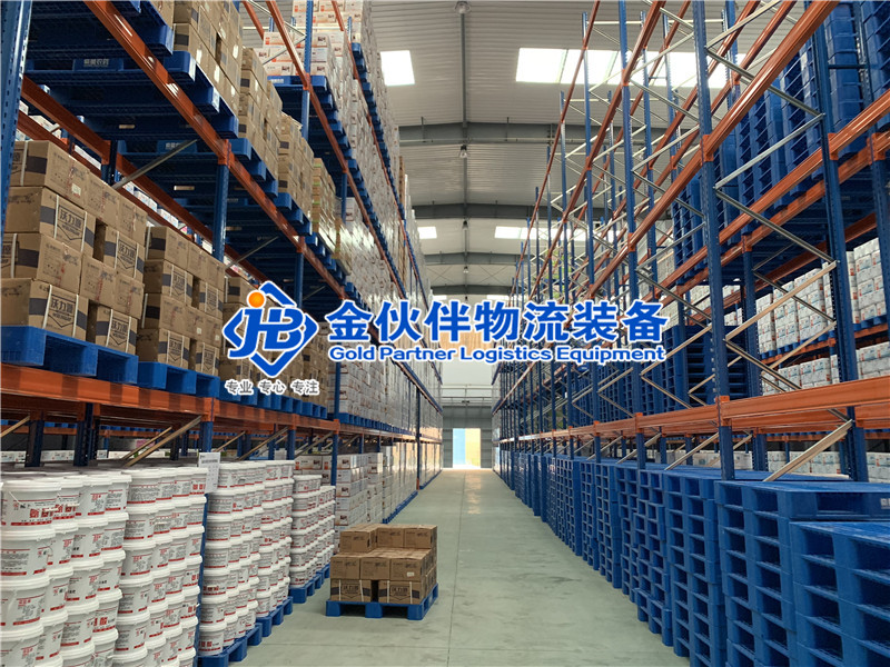 橫梁式貨架.jpg 橫梁式貨架.jpg