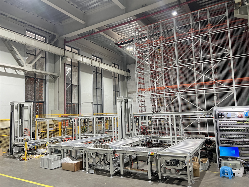 廠家如何使用穿梭時貨架作業(yè)？